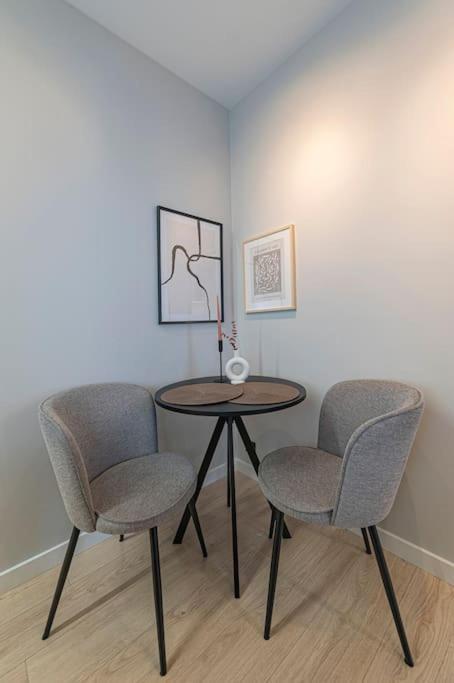 Lovely 1Bd Central Apartment By Hostlovers Kaunas Eksteriør billede